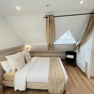 Superbe Avec Jardin Et Parking Prive Appartement Ris-Orangis
